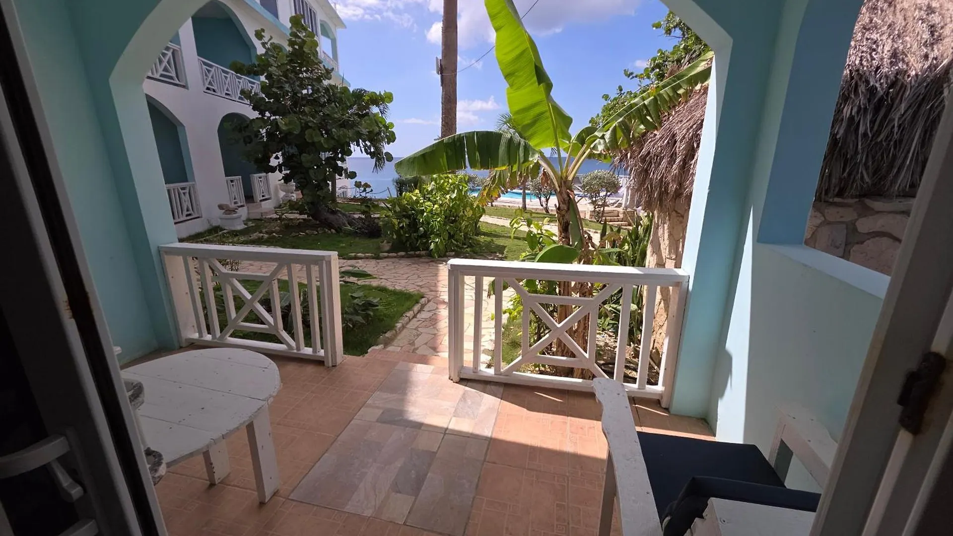Home Sweet Home Resort Νεγκρίλ 3*,
